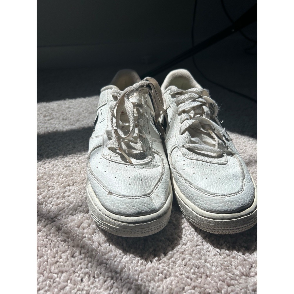Nike Air Force 1 Low Sun Club Shark Fin Kids Sz 5.5 White DM0117-100 Sneaker - Picture 5 of 11